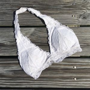 Hollister Gilly Hicks white lace brallette